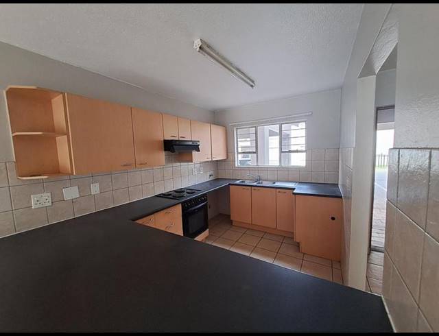 2 BEDROOM PROPERTY TO RENT IN VAN DYK PARK